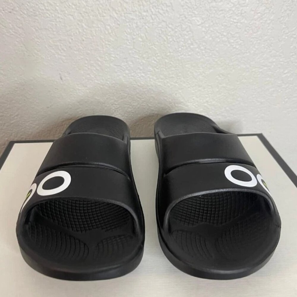 Oofos OOahh Black Comfort Recovery Slides Sandals Slip On‎ Women's 9 Men's 7